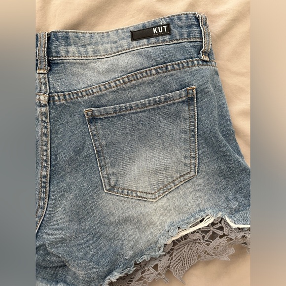 Like new Kut from the Kloth Shorts with lace trim - Size 6 - Picture 7 of 7